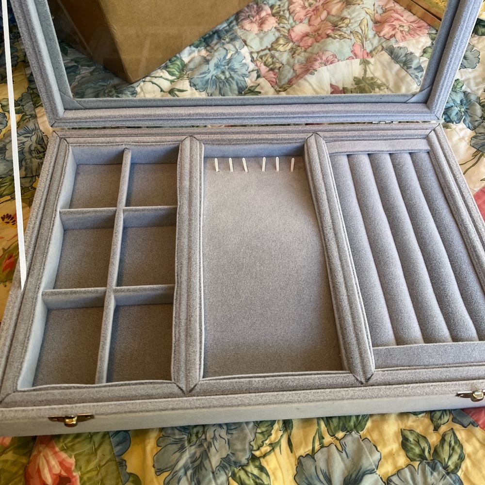 Jewelry display box